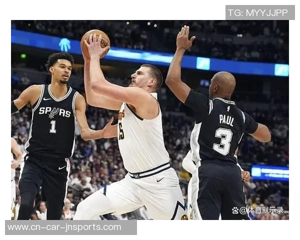 2004年火箭队与马刺队精彩对决直播回顾与赛况分析