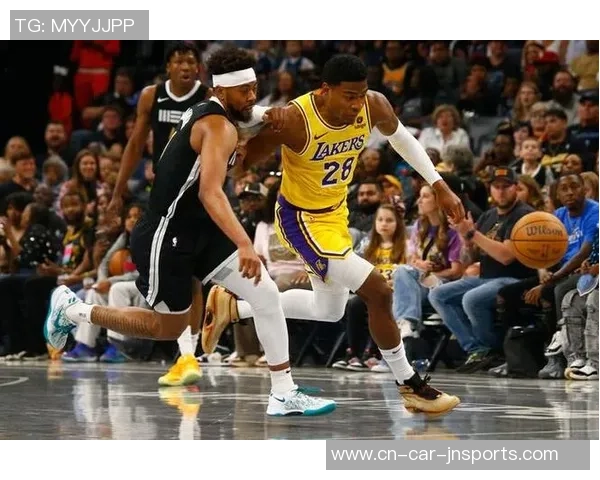 2月22日灰熊与湖人精彩对决回放分析及赛后精彩瞬间回顾