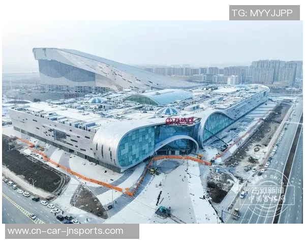 吉镜头丨冰雪运动新地标 长春万达滑雪场发动造雪 吉镜头丨冰雪运动新地标 长春万达滑雪场发动造雪